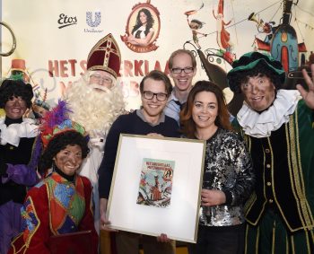 Perspresentatie Sinterklaasmeezingboek met Kim-Lian van der Meij op het ROC Utrecht.